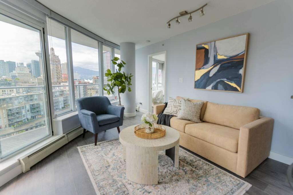 Downtown King Suite-Surround Views-Pool/Gym/Parkng バンクーバー エクステリア 写真