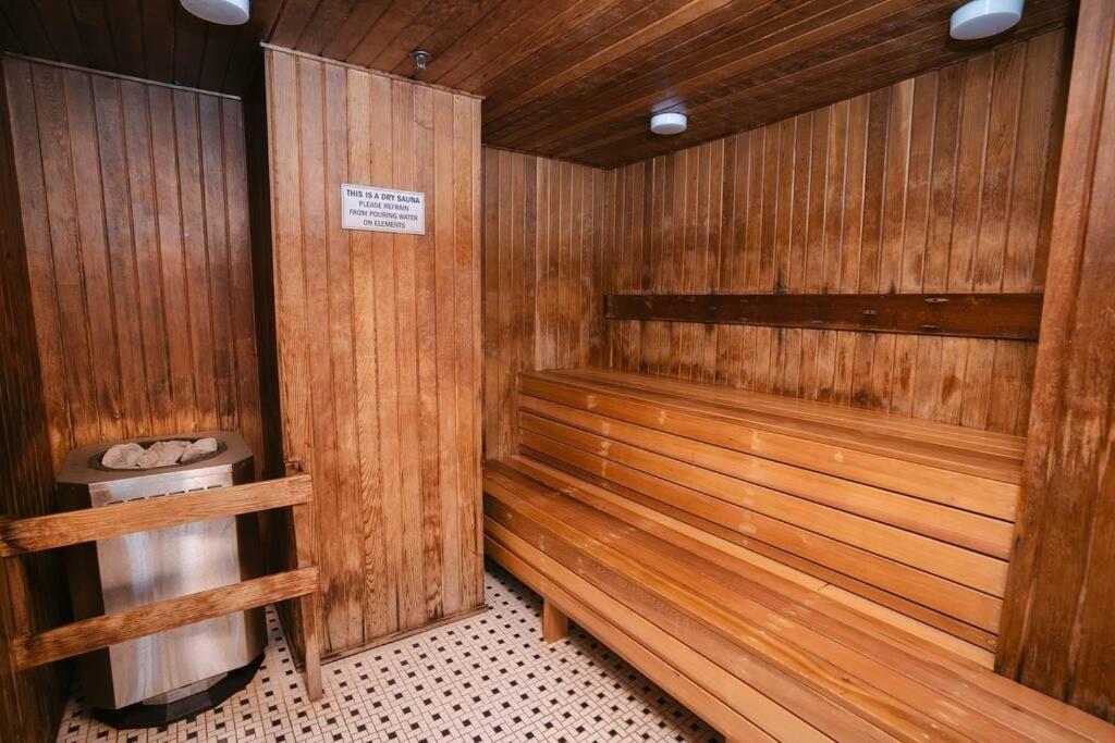 Downtown King Suite-Surround Views-Pool/Gym/Parkng バンクーバー エクステリア 写真